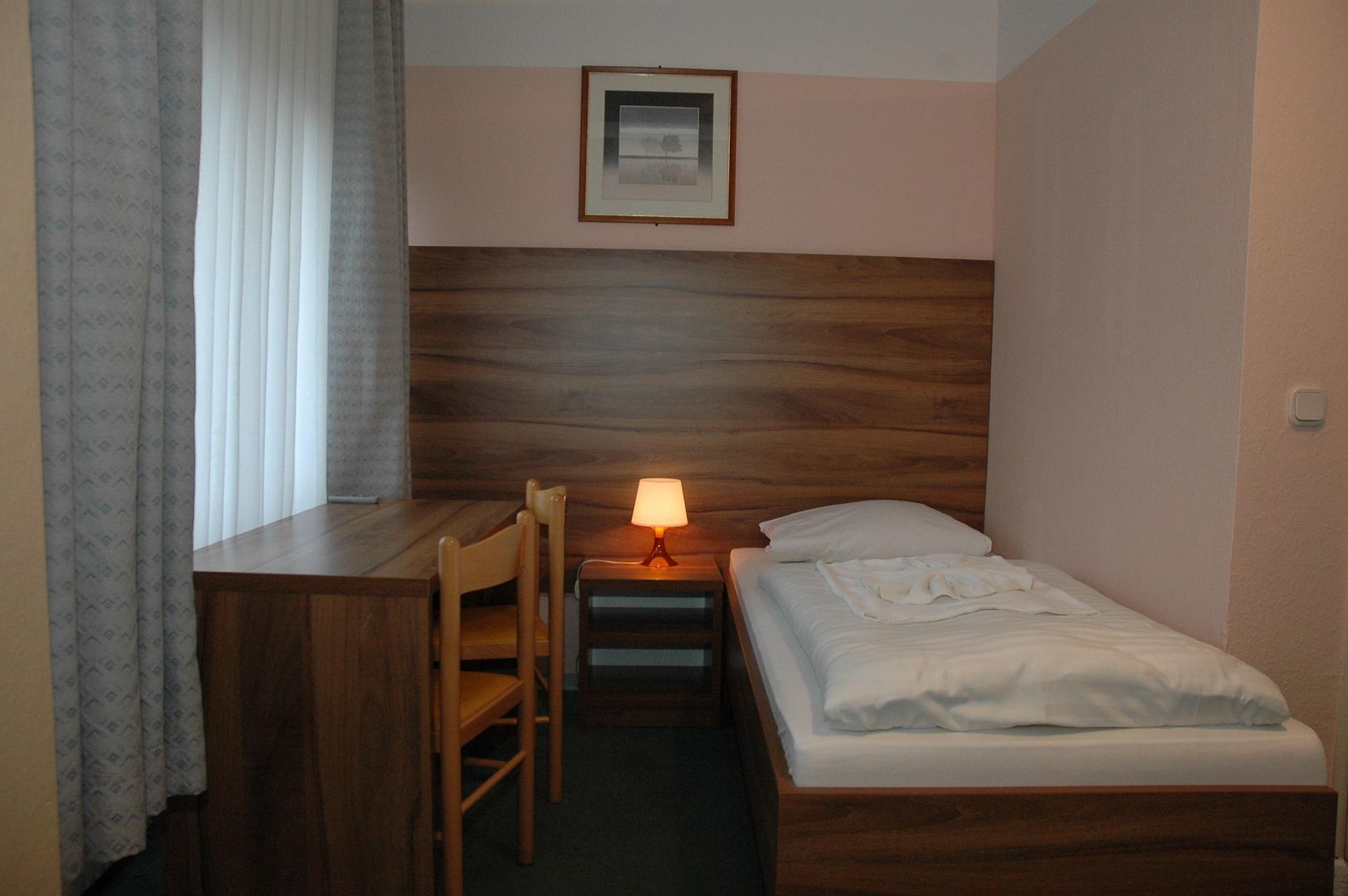 Alper Am Potsdamer Platz Hotel Berlijn